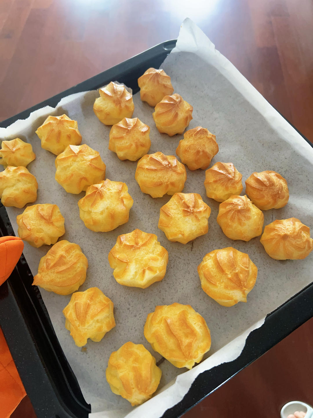 简单易成功的奶油小泡芙做法