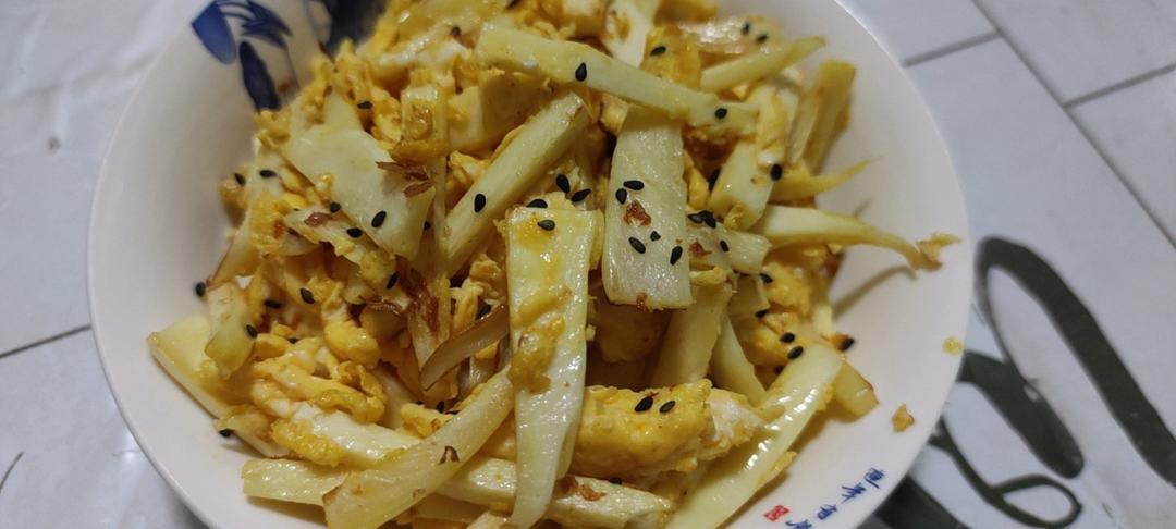 茭白炒鸡蛋