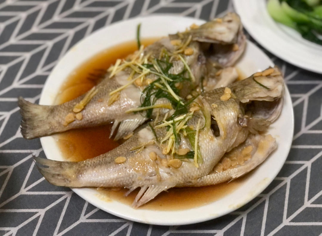 豆酱蒸鱼