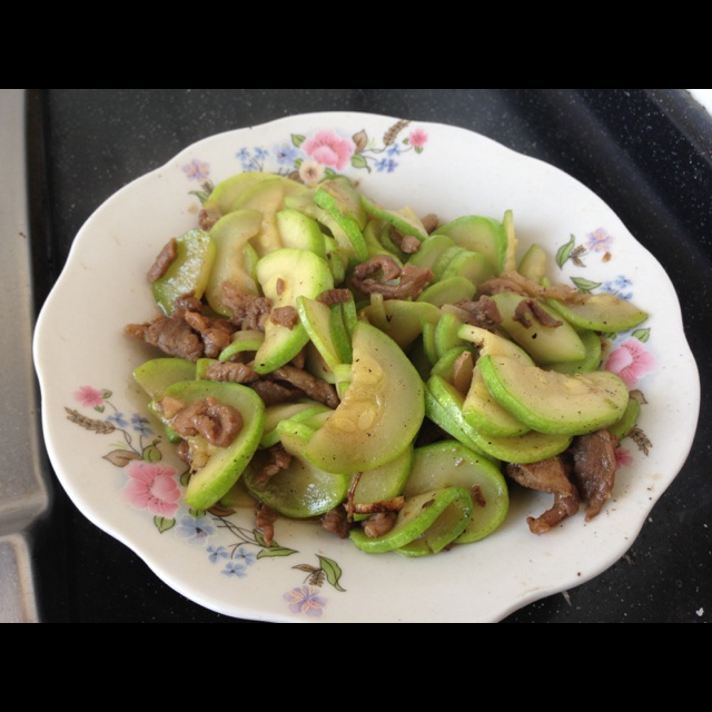 西葫芦炒肉片