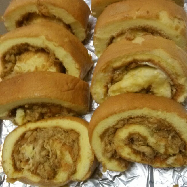 肉松戚风蛋糕卷
