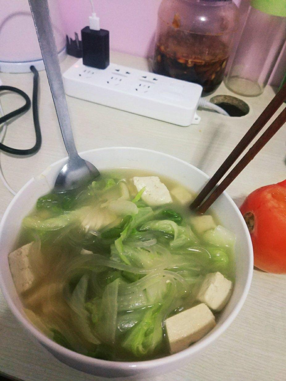 冬季家常菜：白菜炖豆腐