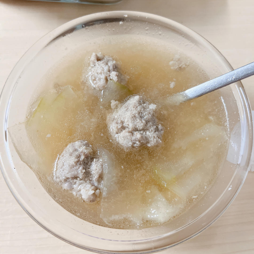 巨鲜美的冬瓜丸子汤