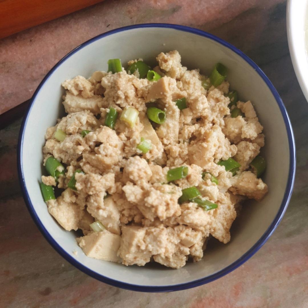 家庭版小葱拌豆腐😋