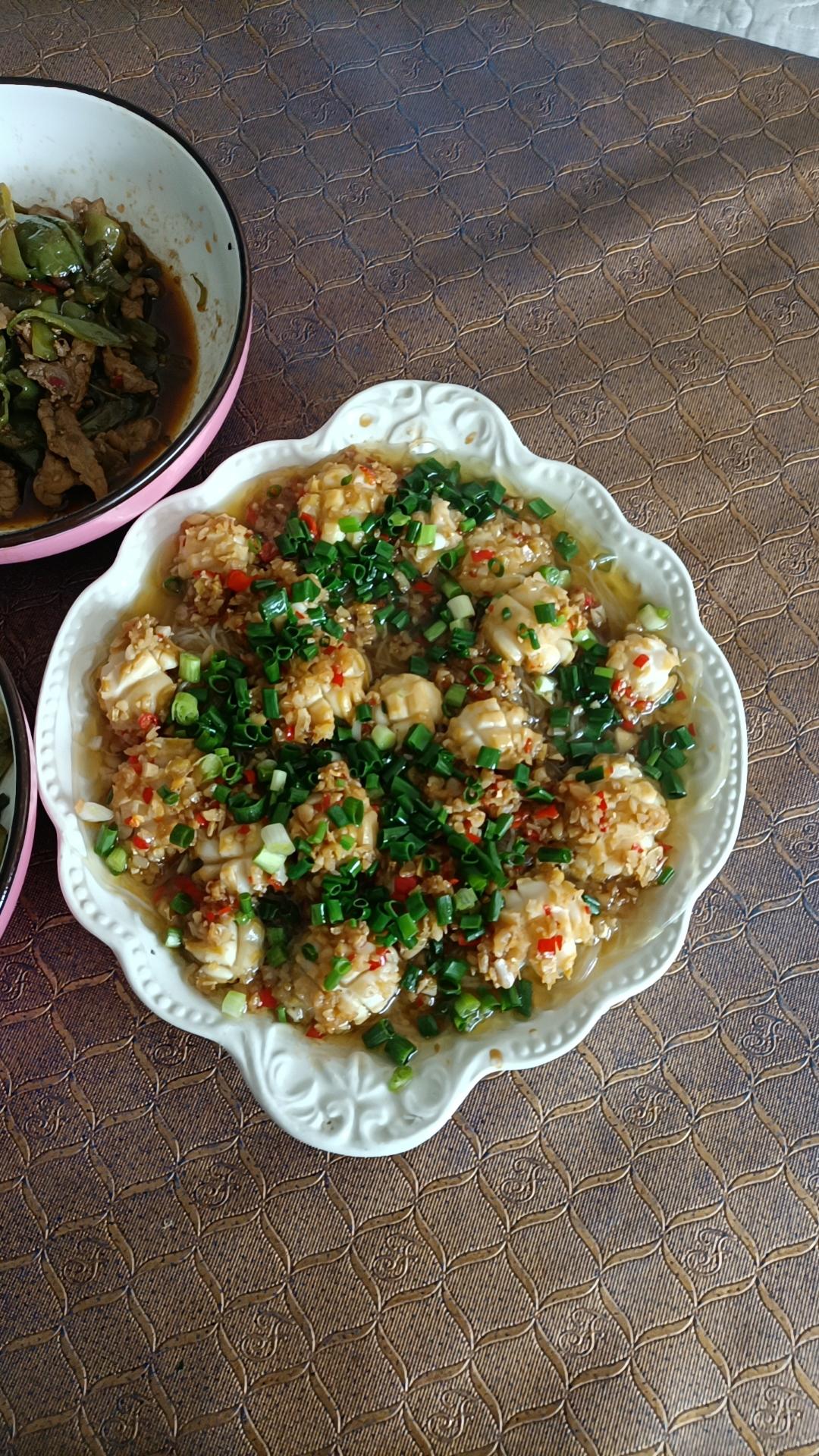 蒜蓉粉丝蒸鲍鱼