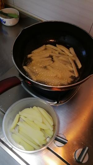 自制炸薯条🍟的做法 步骤3