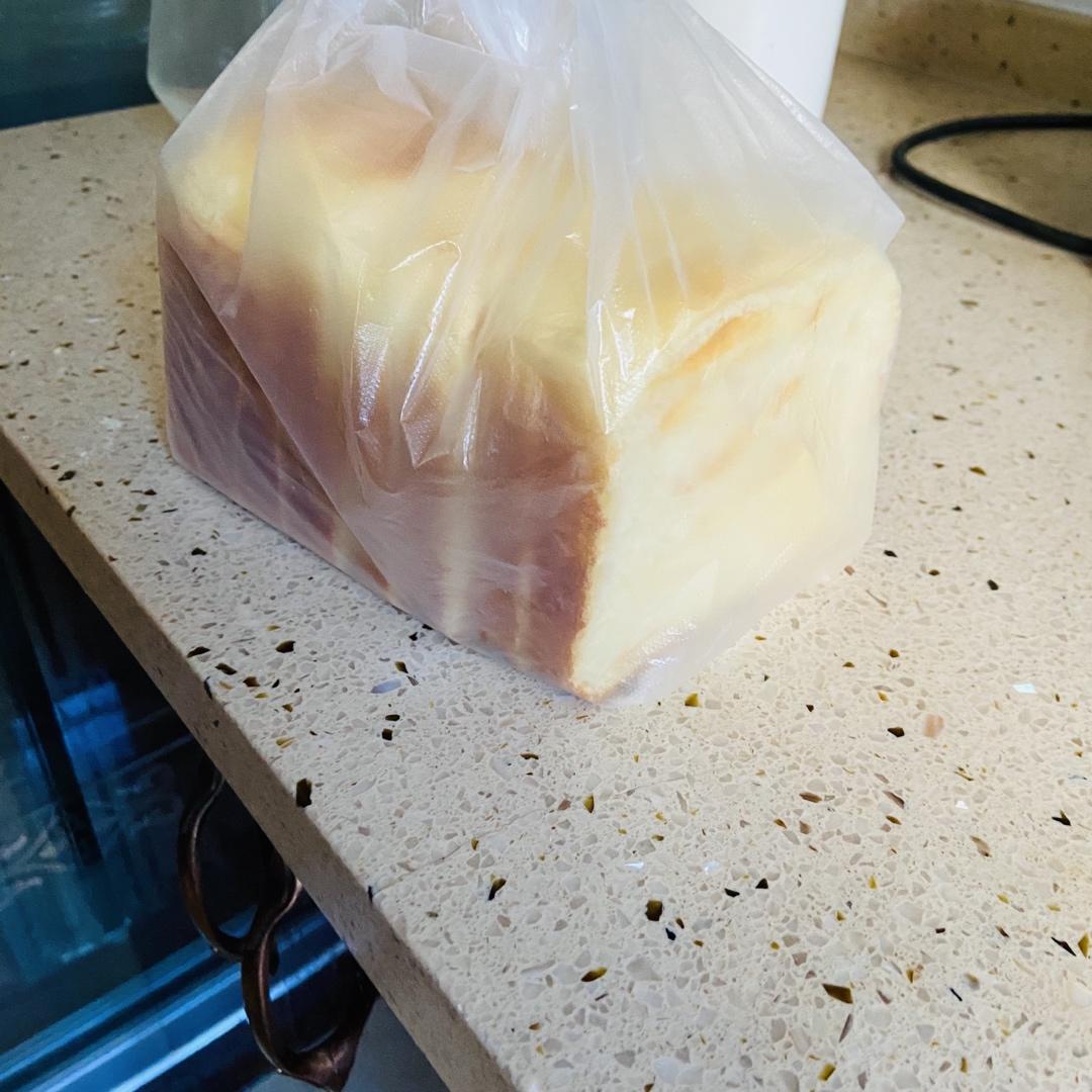 减脂解馋·肉松吐司