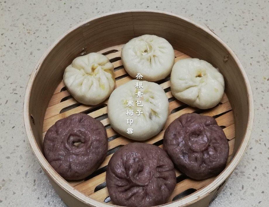 鸡蛋圆白菜素包子