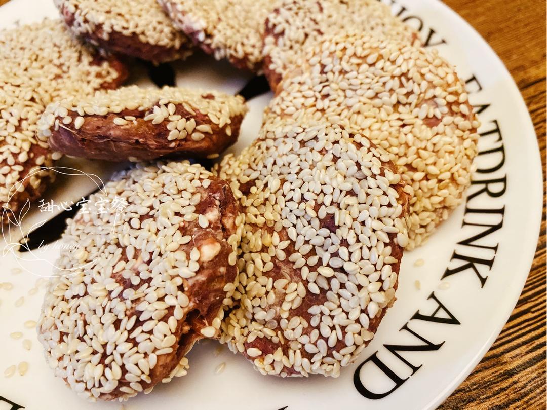 【养护宝宝肠道·枣馅芝麻紫薯饼】（18m+）