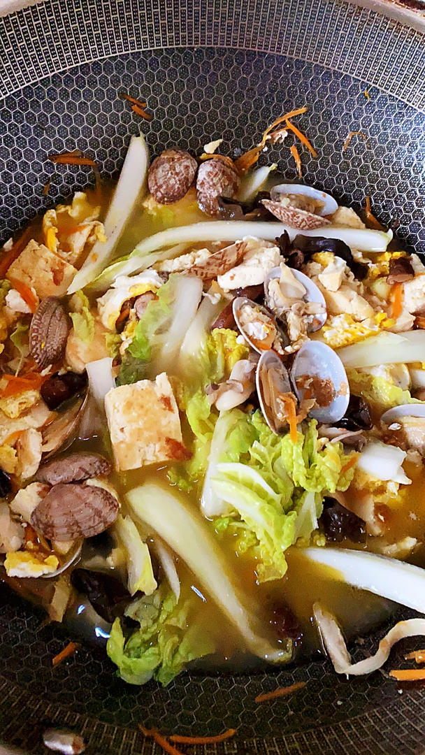 花蛤时蔬豆腐汤
