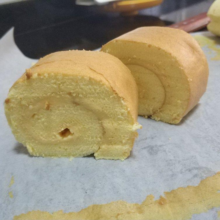 超详细的瑞士卷奶油蛋糕卷原味蛋糕卷的制作方法 饱满不掉皮不开裂（附模具换算方法）