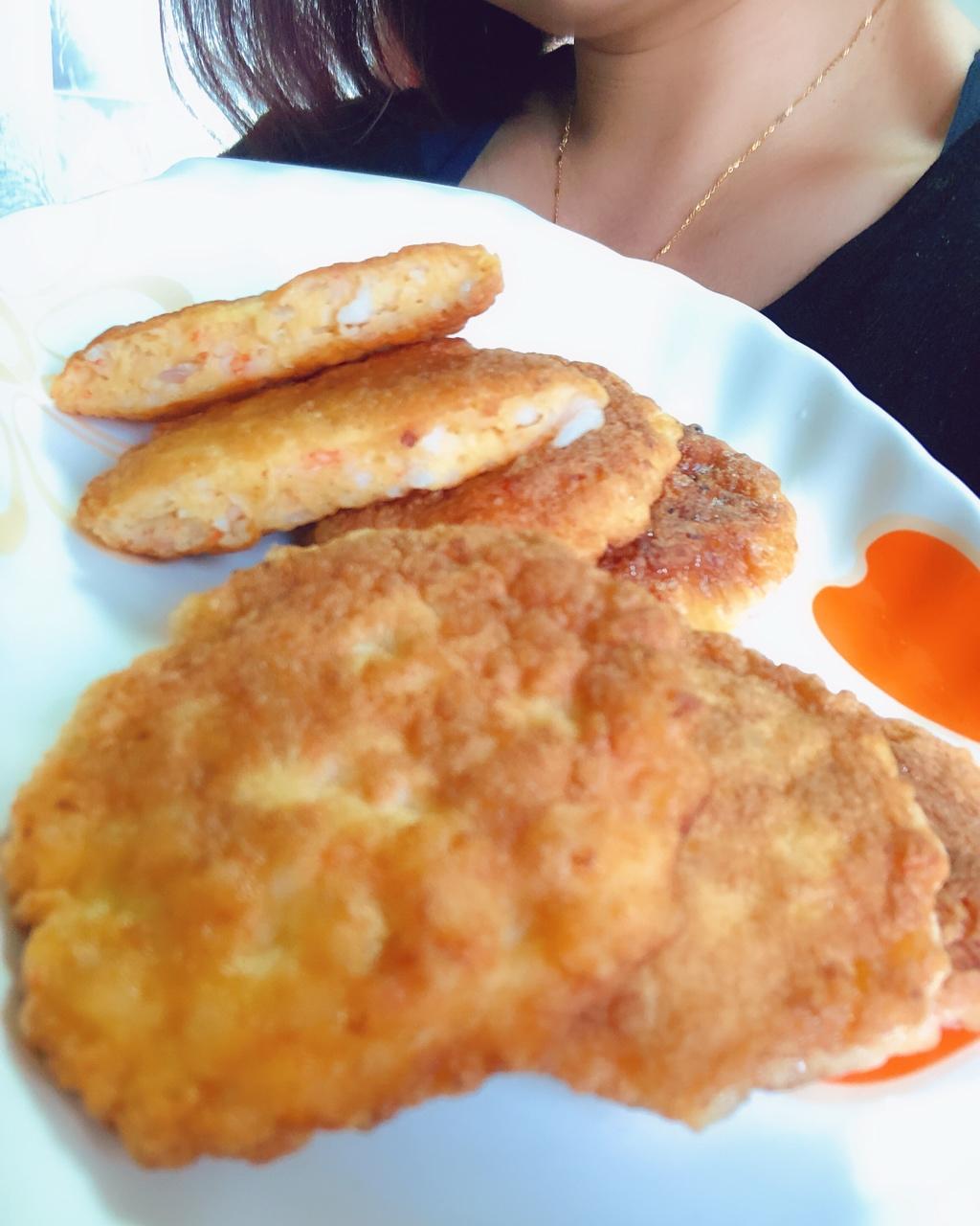 儿童餐：鸡蛋鲜虾饼