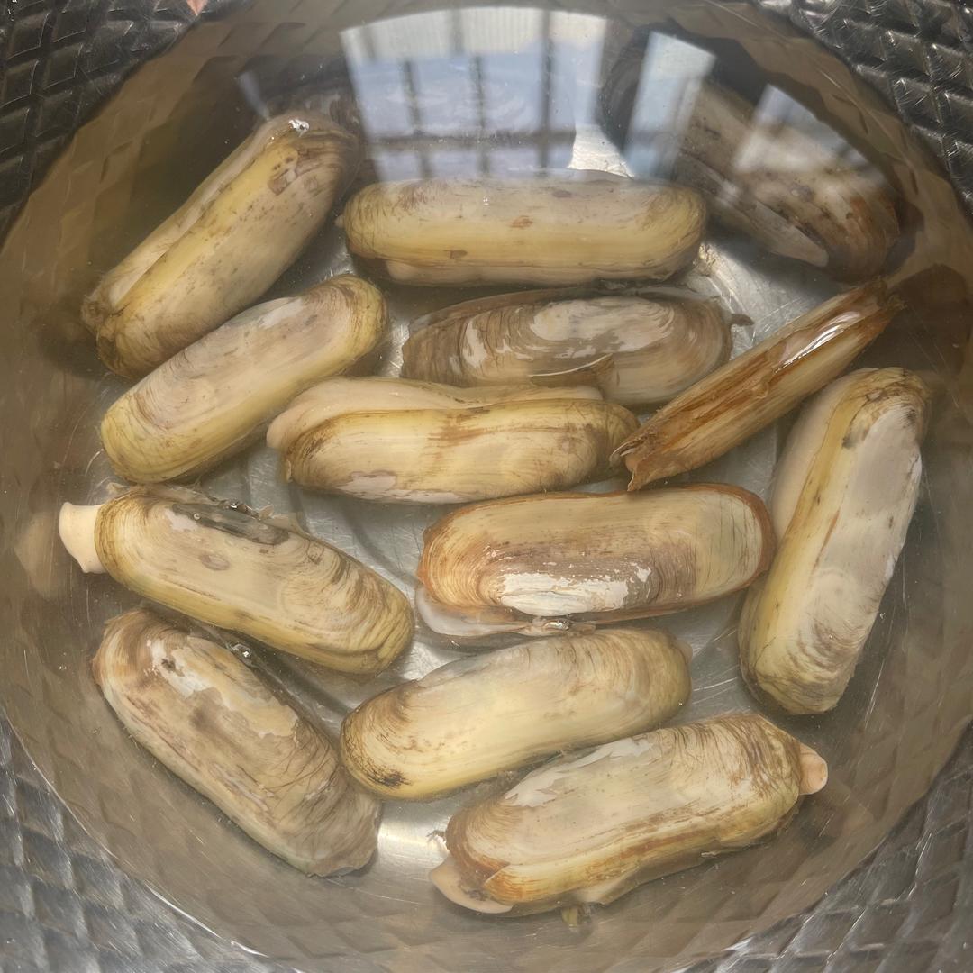 🔥雪菜汁干烤蛏子的做法 步骤1