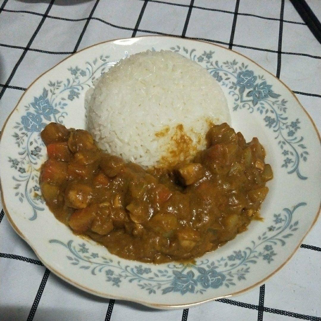 美味咖喱鸡饭