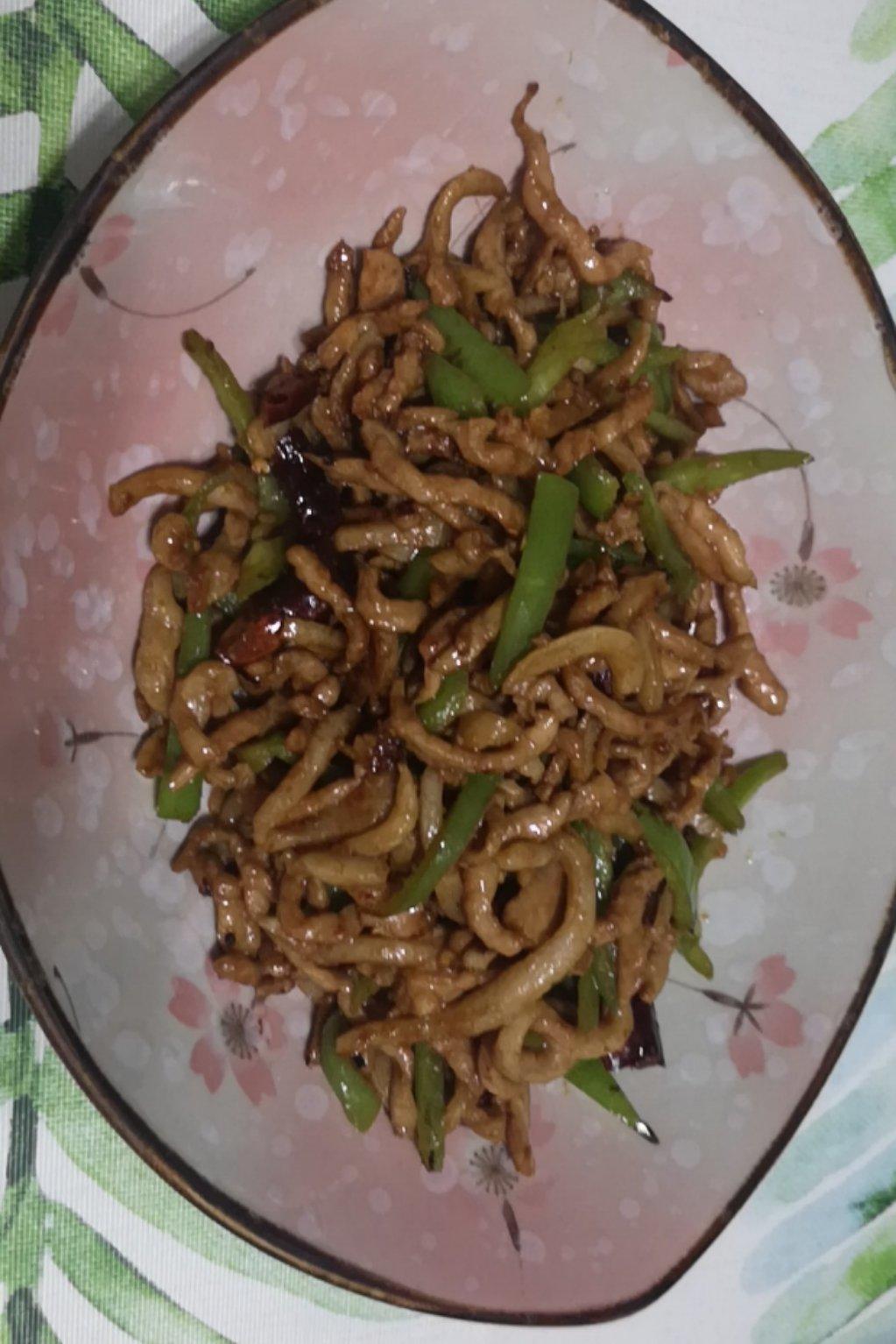 青椒炒肉丝