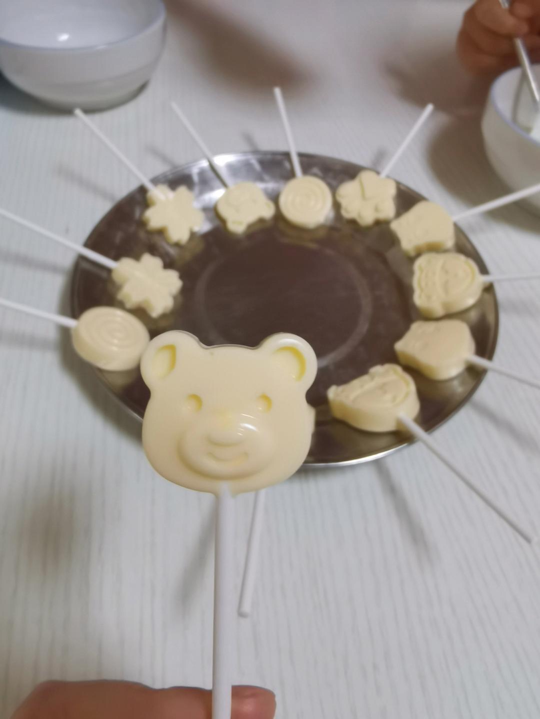 奶酪棒（秒杀市面上的妙可蓝多、女儿每天至少吃两支）