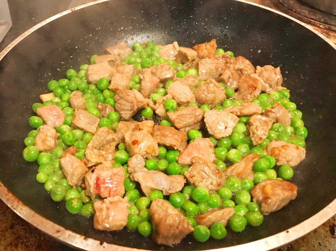 蚝油牛肉豌豆粒