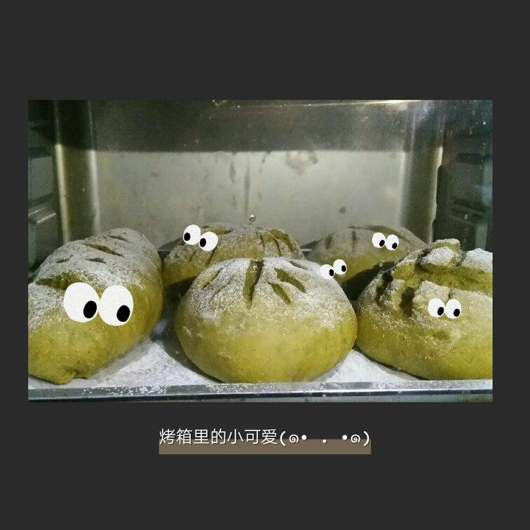 抹茶蜜豆软欧包