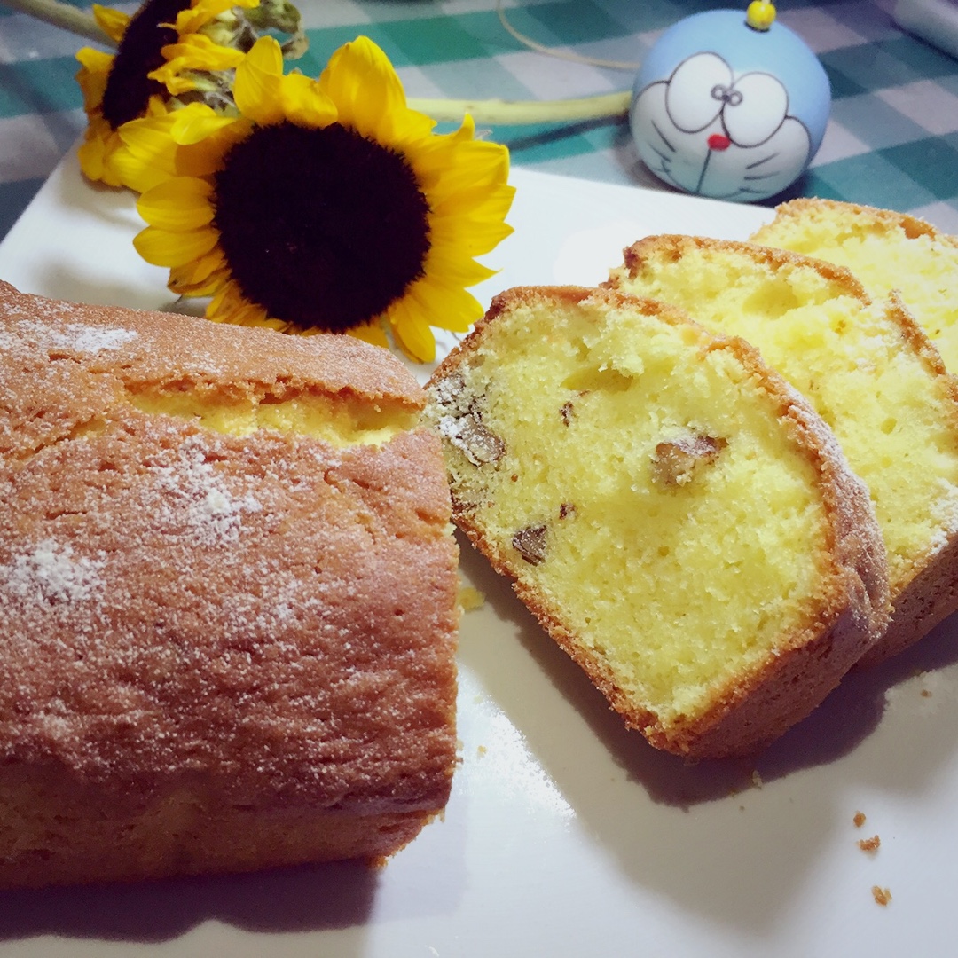 核桃仁重磅蛋糕