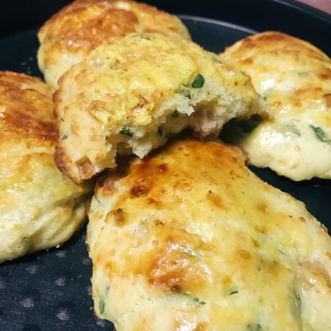 车打芝士火腿咸司康