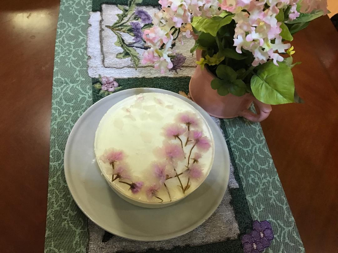 颜值爆表的樱花慕斯。（6寸圆模）