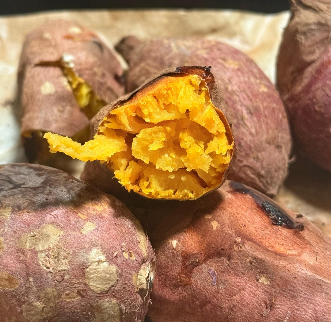 【糯唧唧的烤红薯】糖油四溢皮肉分离外糯里嫩吸溜着吃！