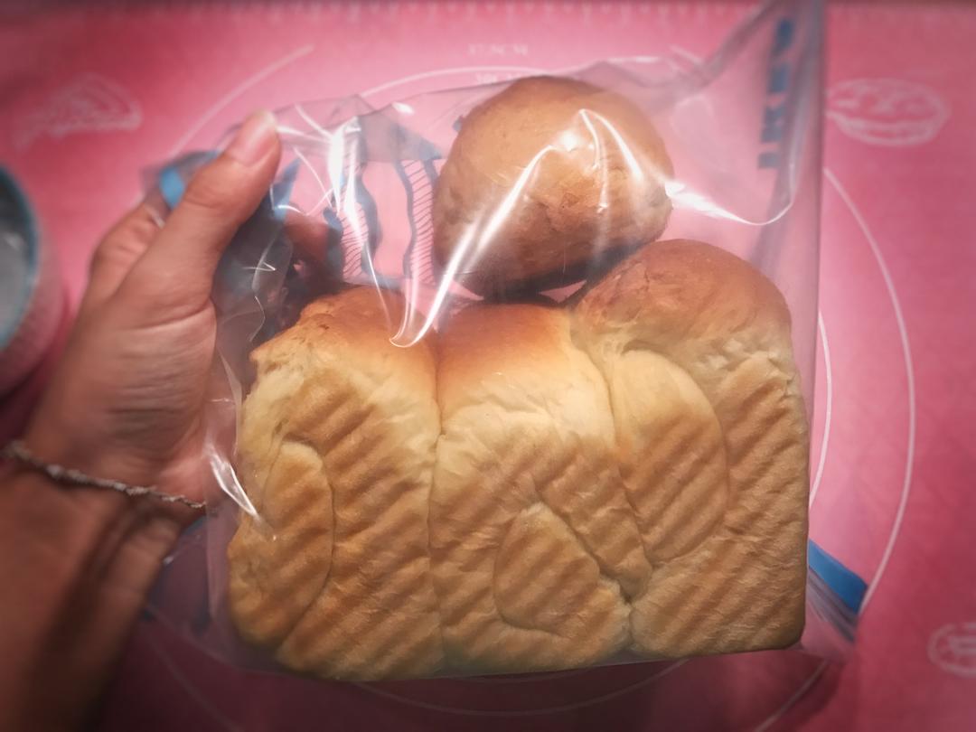 烫种牛奶吐司