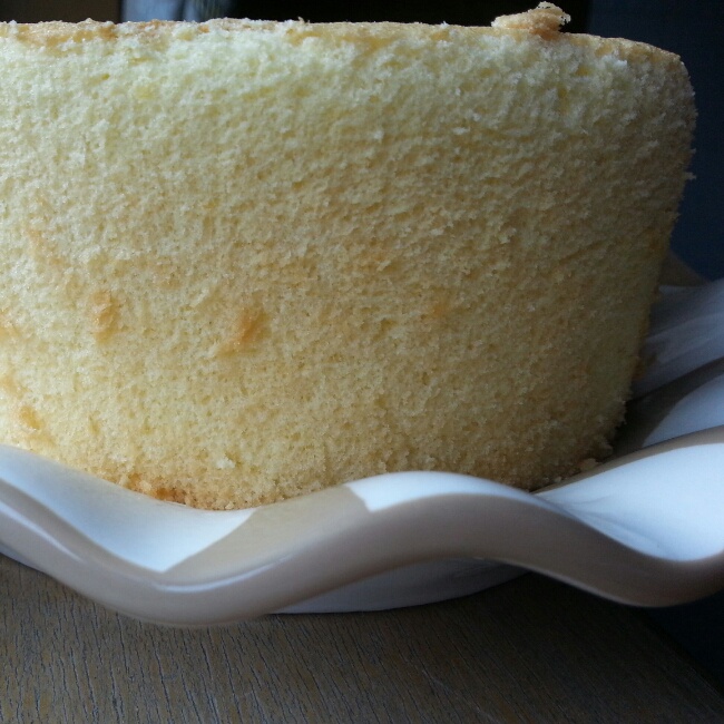 超简单完美戚风蛋糕（6寸2蛋）附打发、翻拌、脱模视频