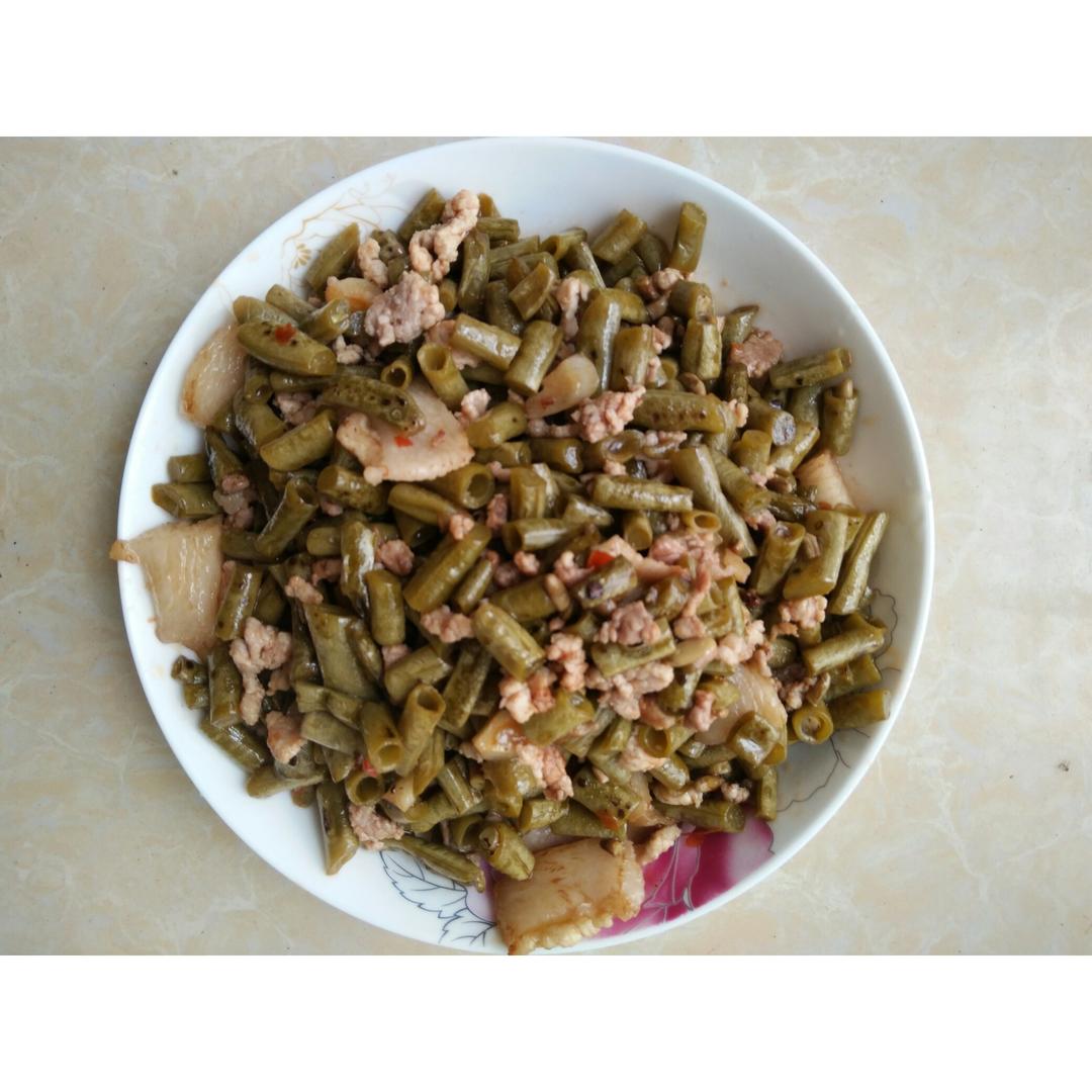 酸豆角炒肉末