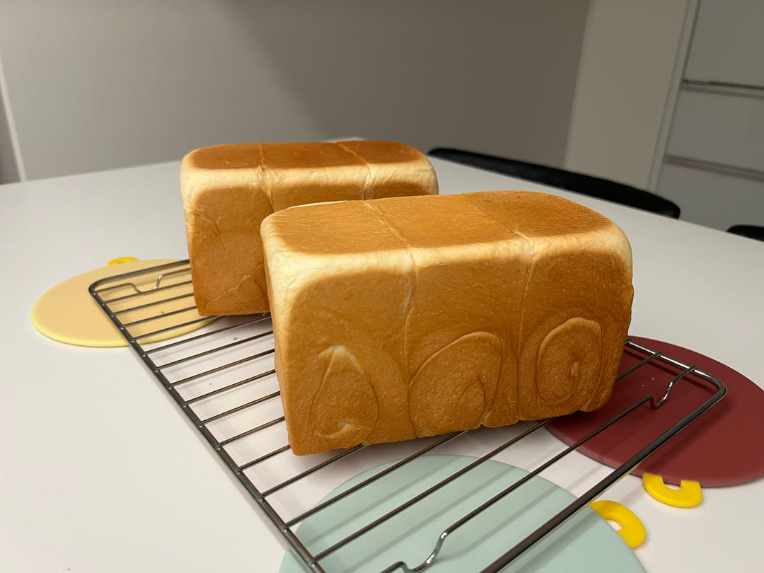 吐司，奶香手撕面包，超级香浓