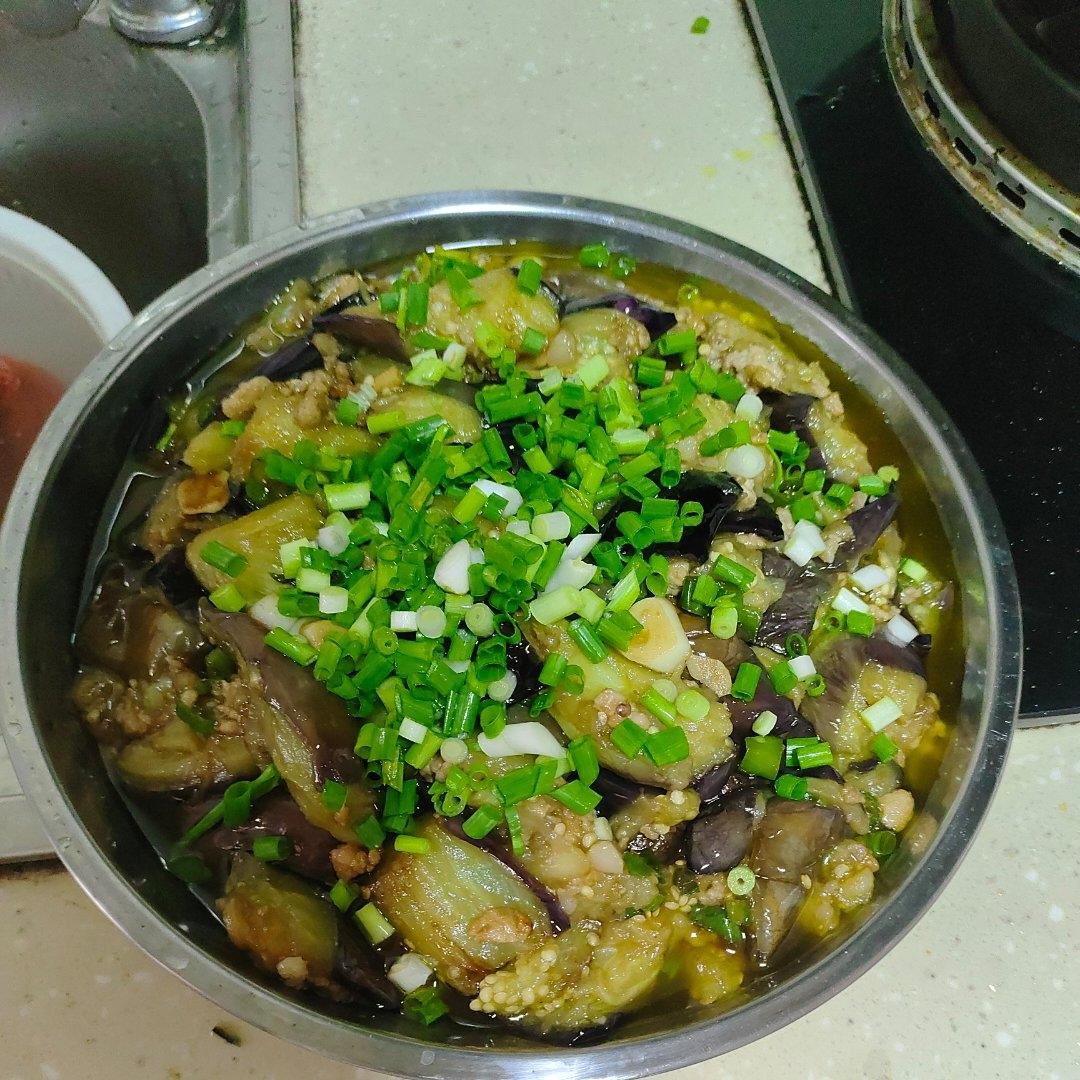 不会变黑的肉末茄子特别废饭