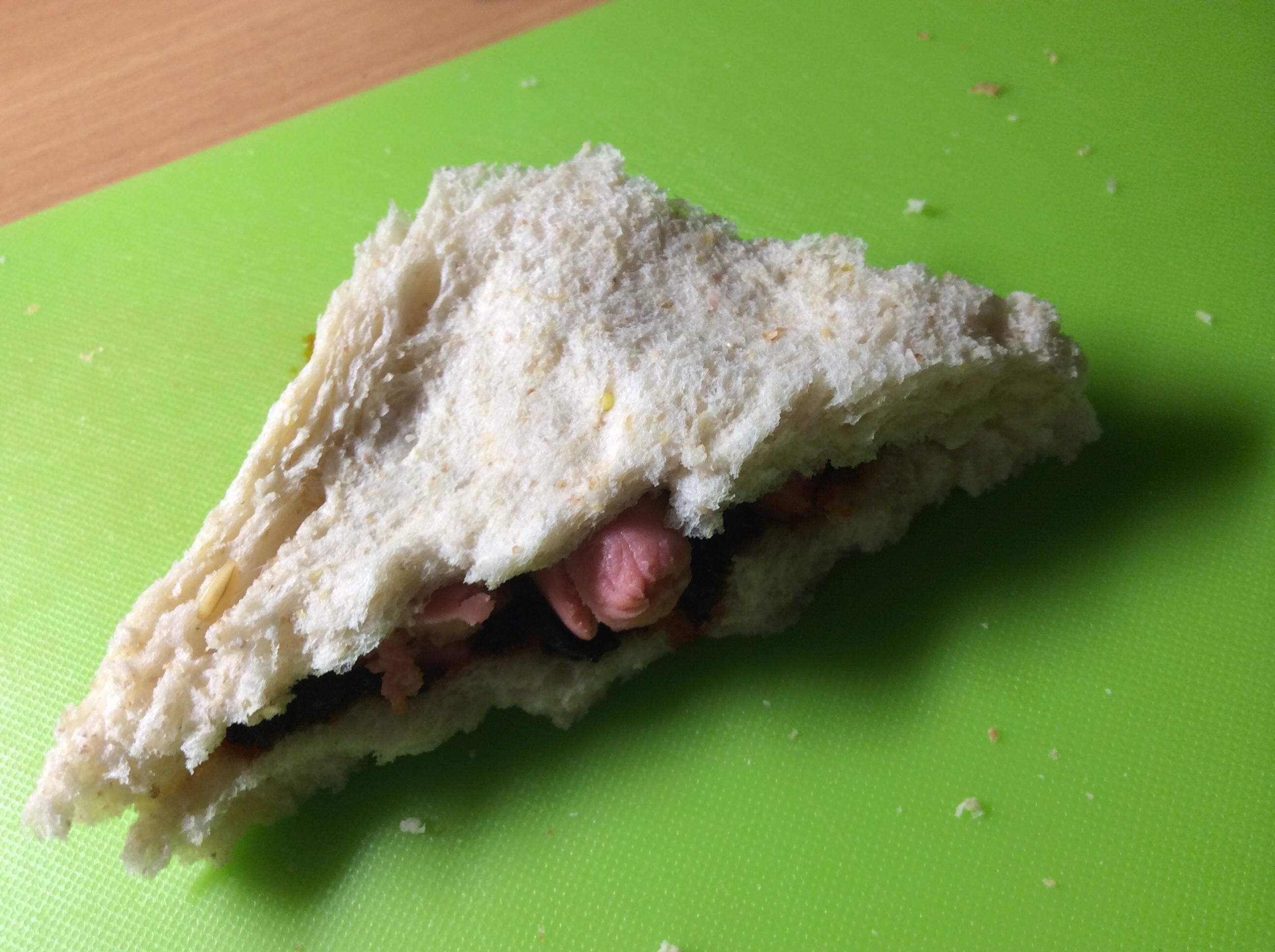老干妈三明治——学生宿舍党的苦逼早餐的做法