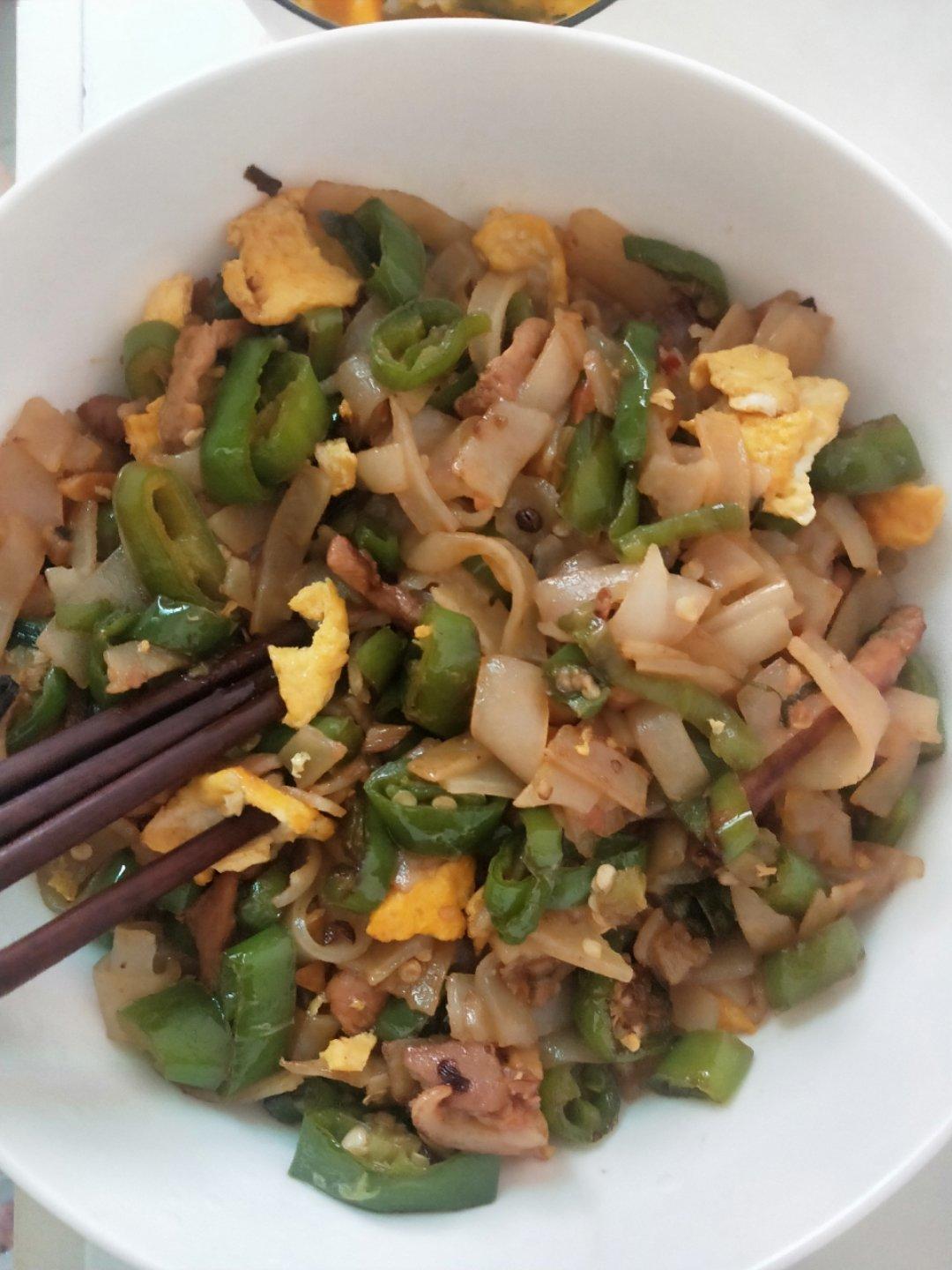 炒河粉