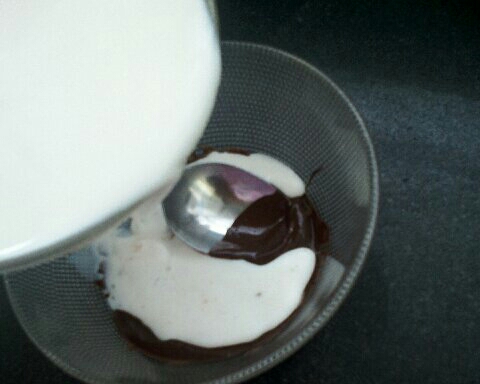 巧克力牛奶的做法 步骤7