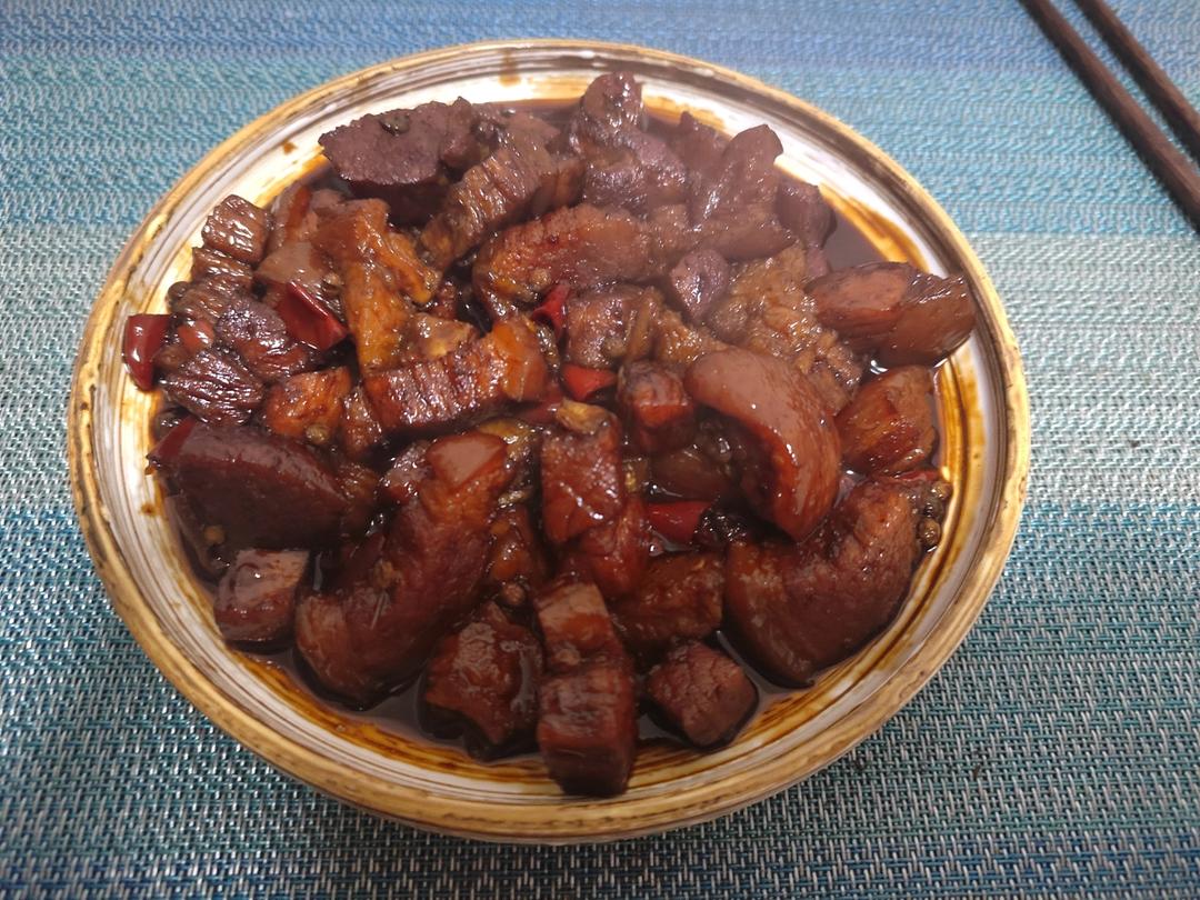 吃一块想两块不油不腻红烧肉