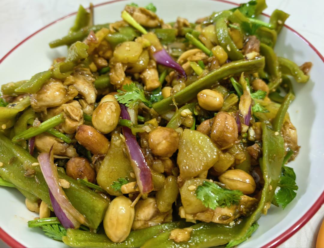 拌鸡肉（拌鸡架）