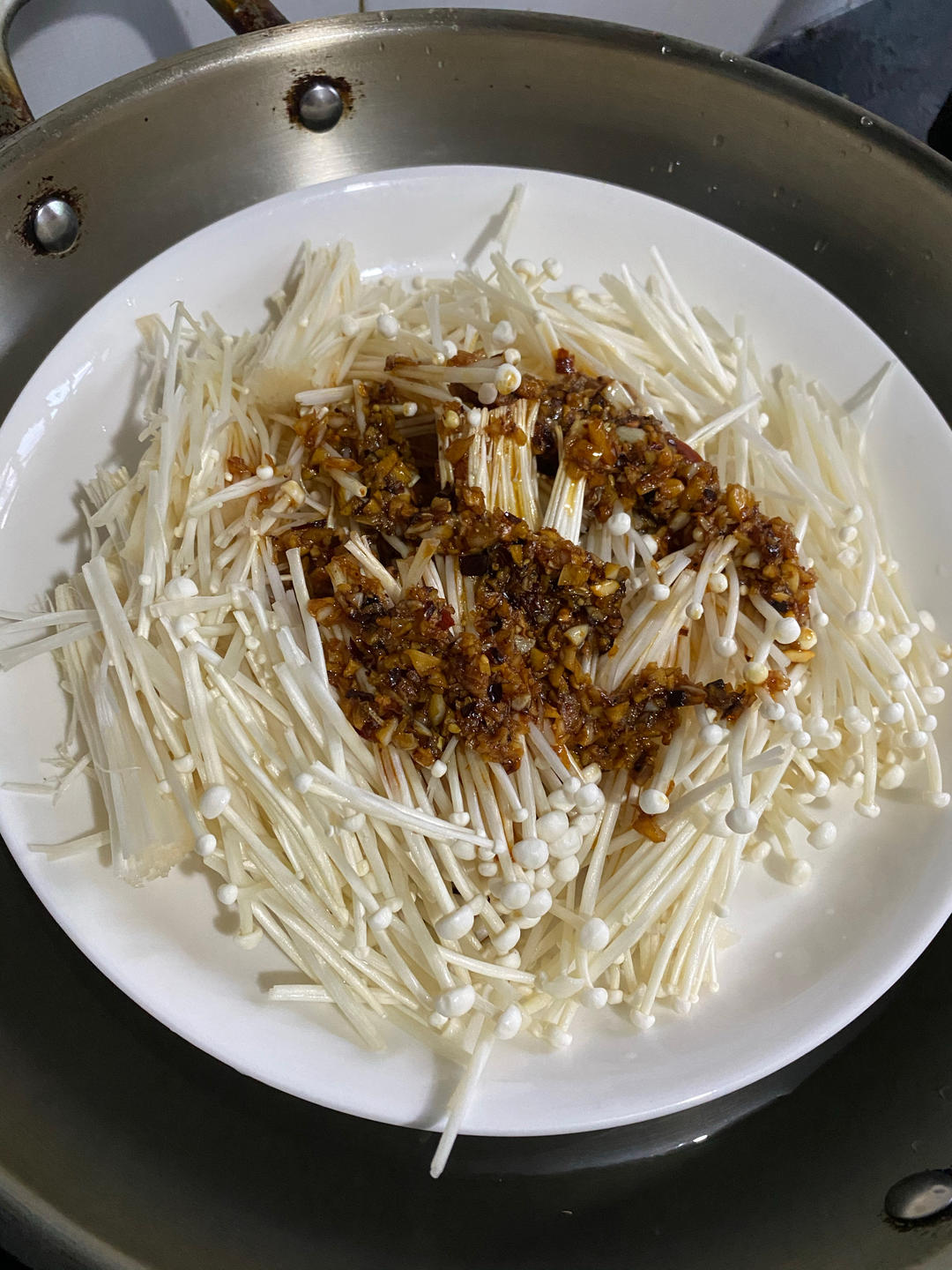 超级下饭的蒜蓉金针菇！好吃到爆