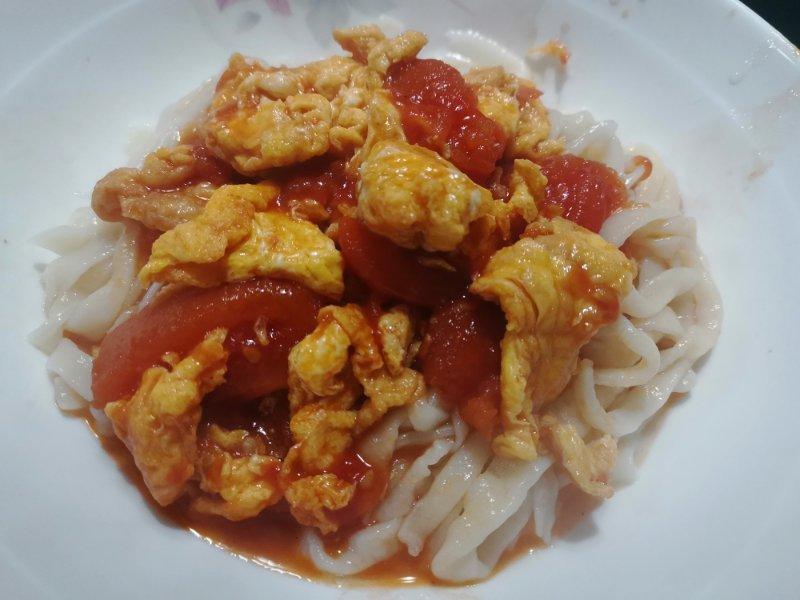 番茄鸡蛋手擀面汤