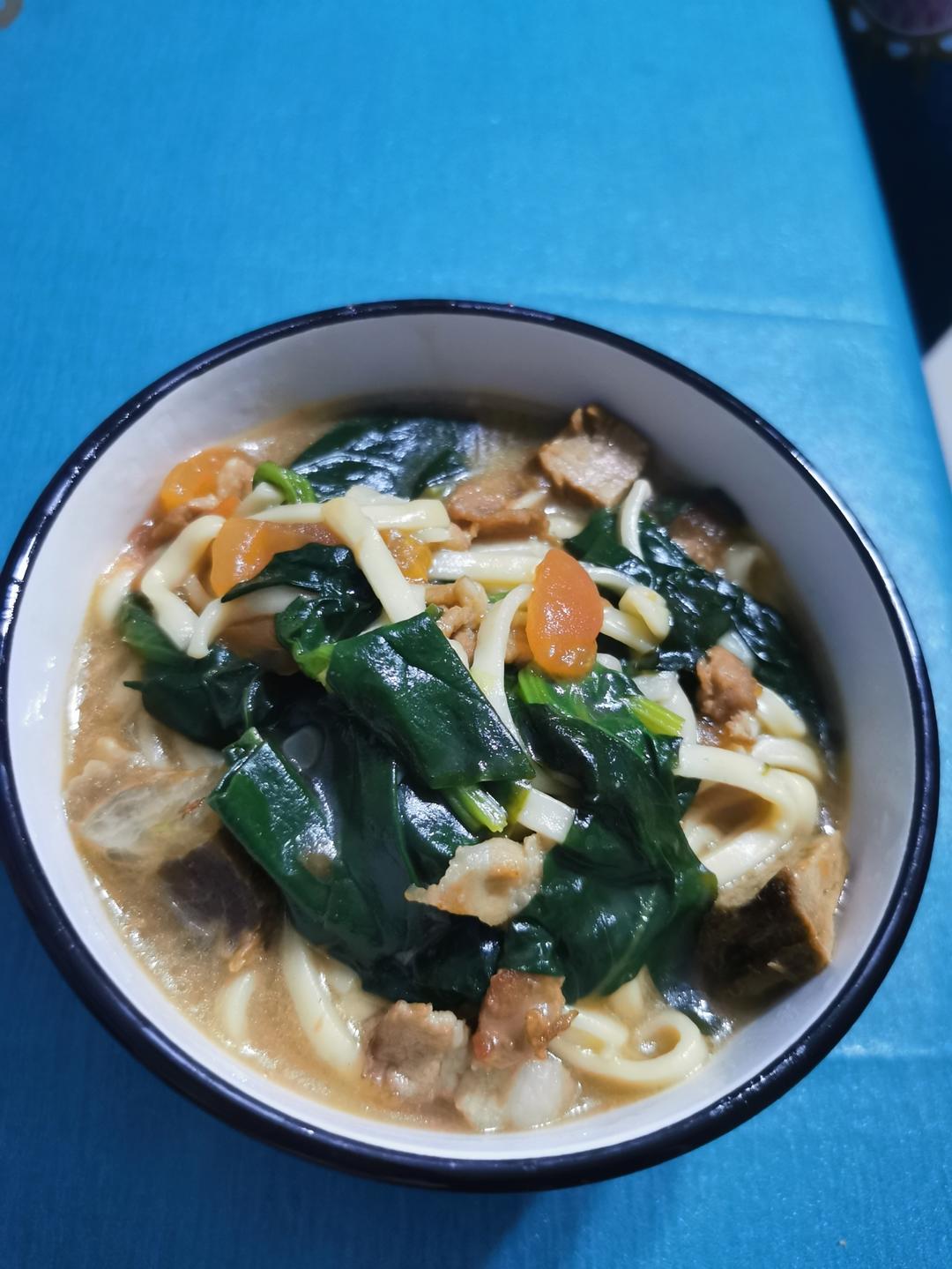家常快手肉丝菠菜面（回魂面）
