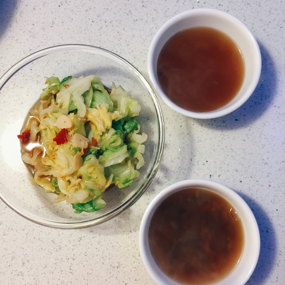 阿婆手撕包菜