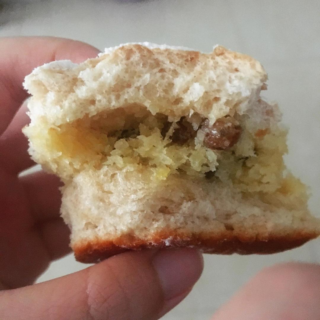 全麦椰香葡萄干面包