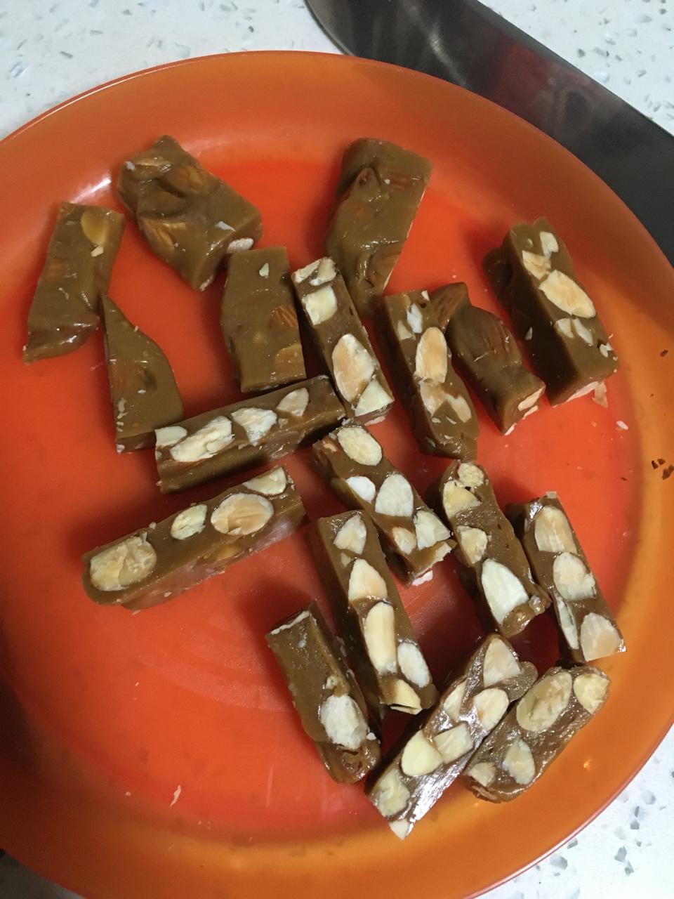 比牛轧糖还要好吃的花生太妃糖（消耗淡奶油）