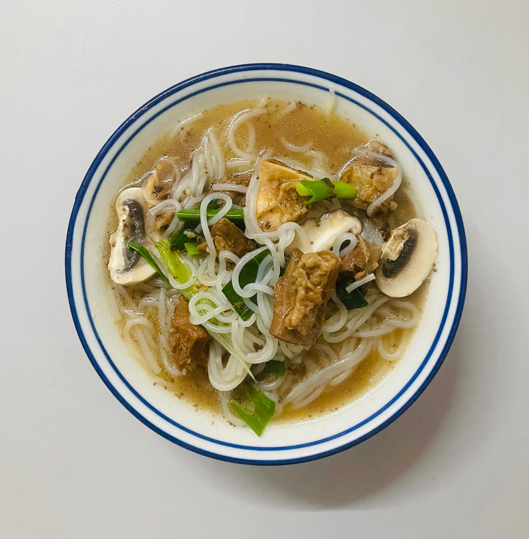 Q版-广式和味牛腩  （粉-面-盖饭）