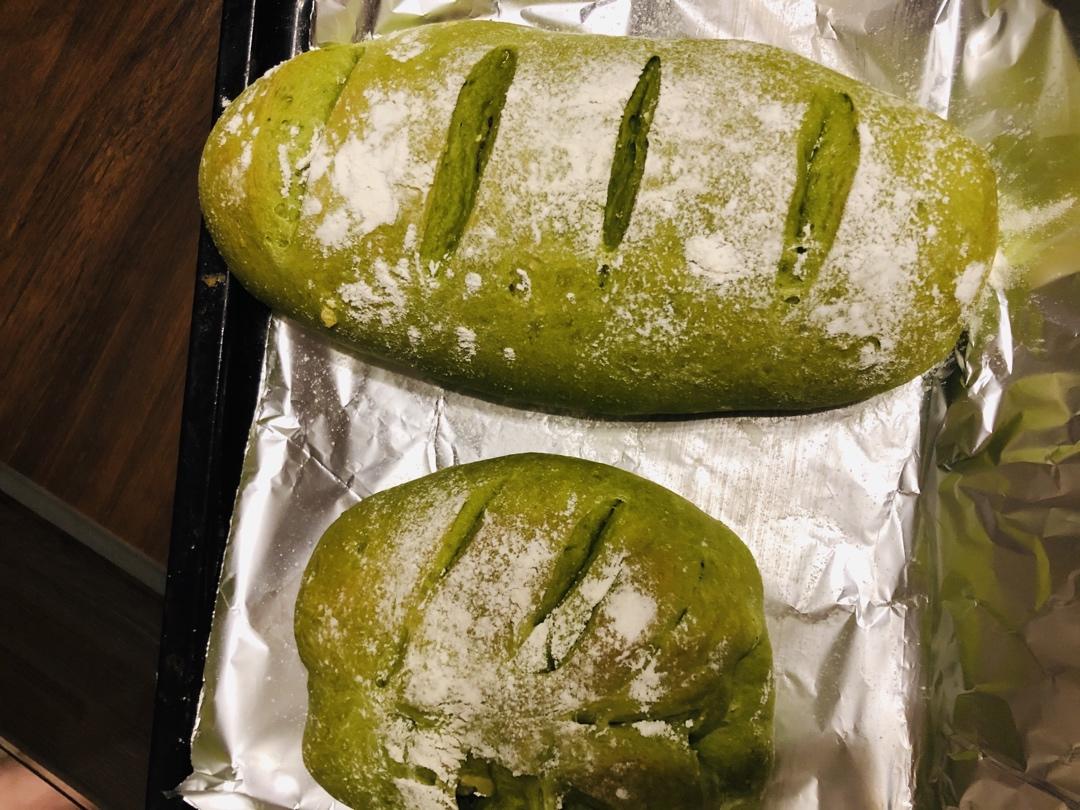 抹茶蜜豆软欧包