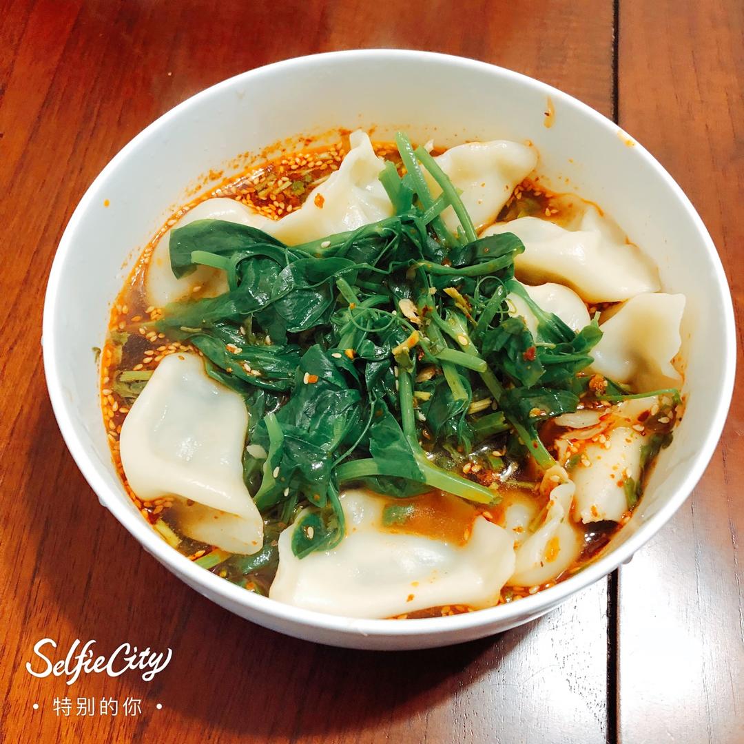 酸汤水饺
