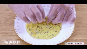 芝麻虾皮蛋卷 宝宝辅食食谱的做法 步骤10