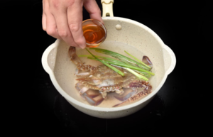 #海鲜汇集#🦀蟹肉粉丝煲的做法 步骤1