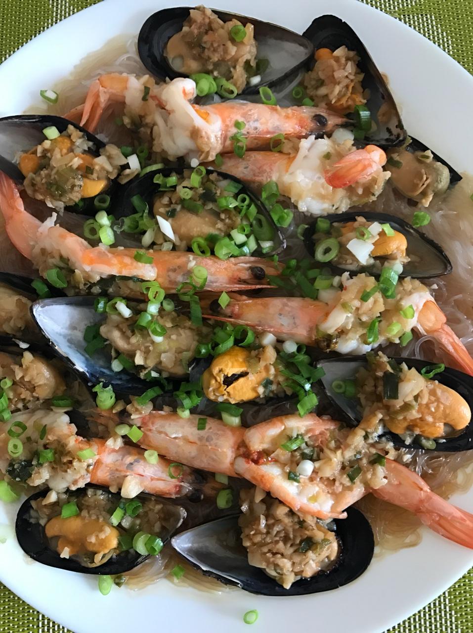 粉丝蒜蓉蒸青口螺