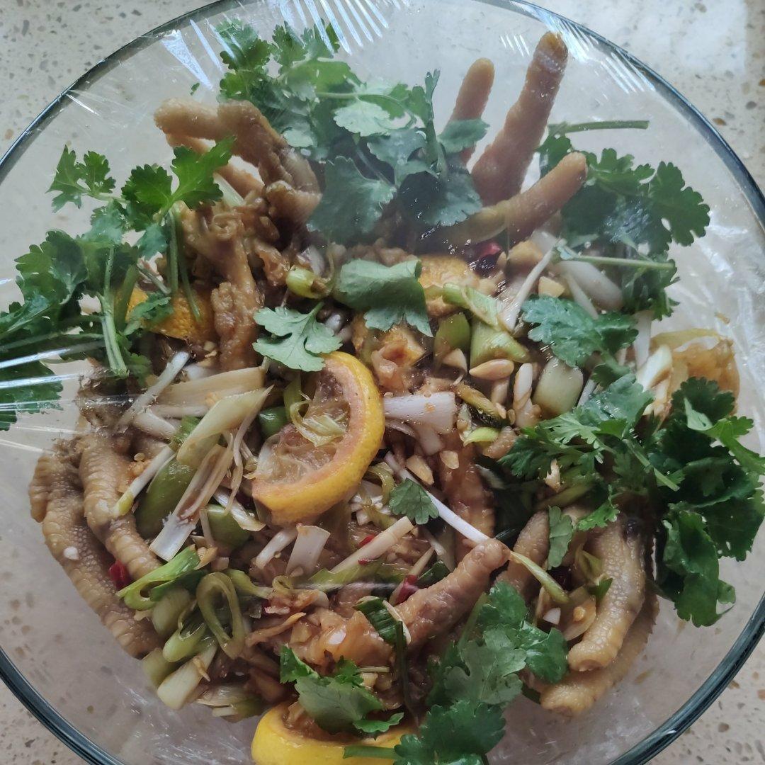 香辣蒜香凉拌爽脆鸡脚