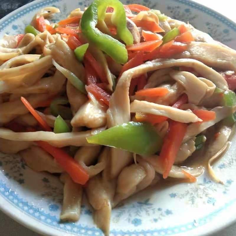 手撕杏鲍菇炒青椒